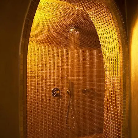 Whitedeck Santorini Hotel 3*