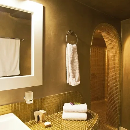 Hotel Whitedeck Santorini 3*